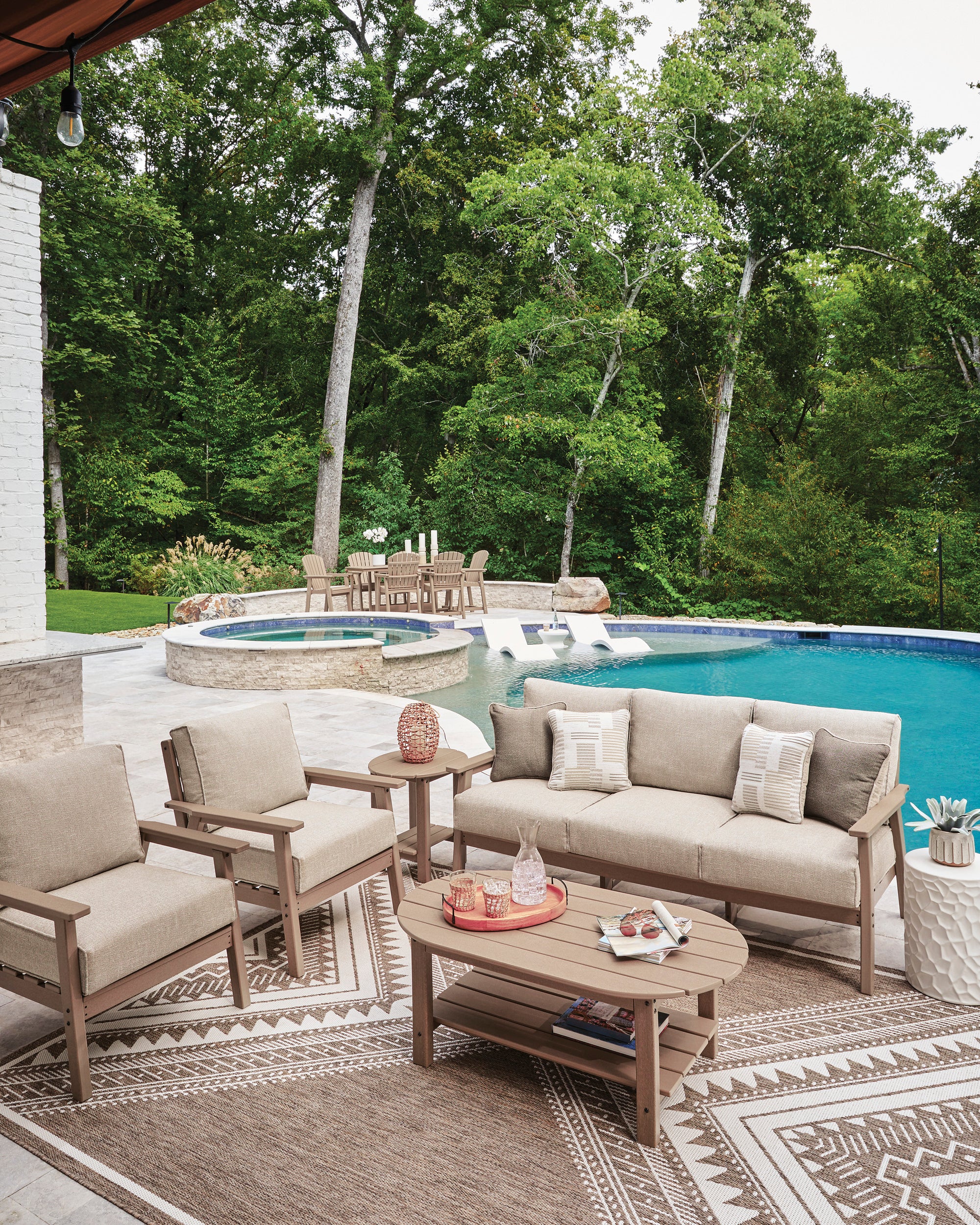 Poly Sand Outdoor Seating Set