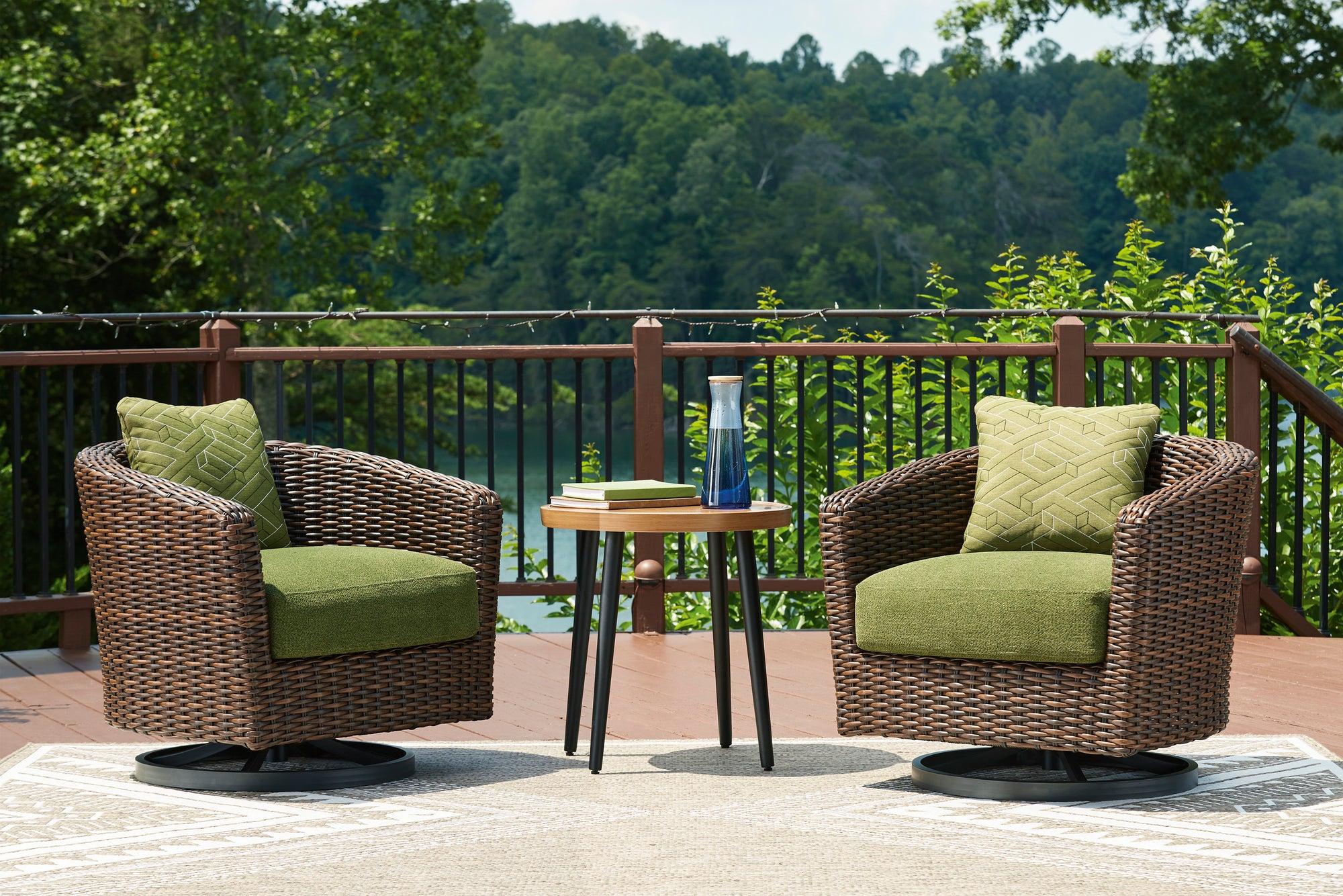 Soho Moss 48" Outdoor Oval Coffee Table
