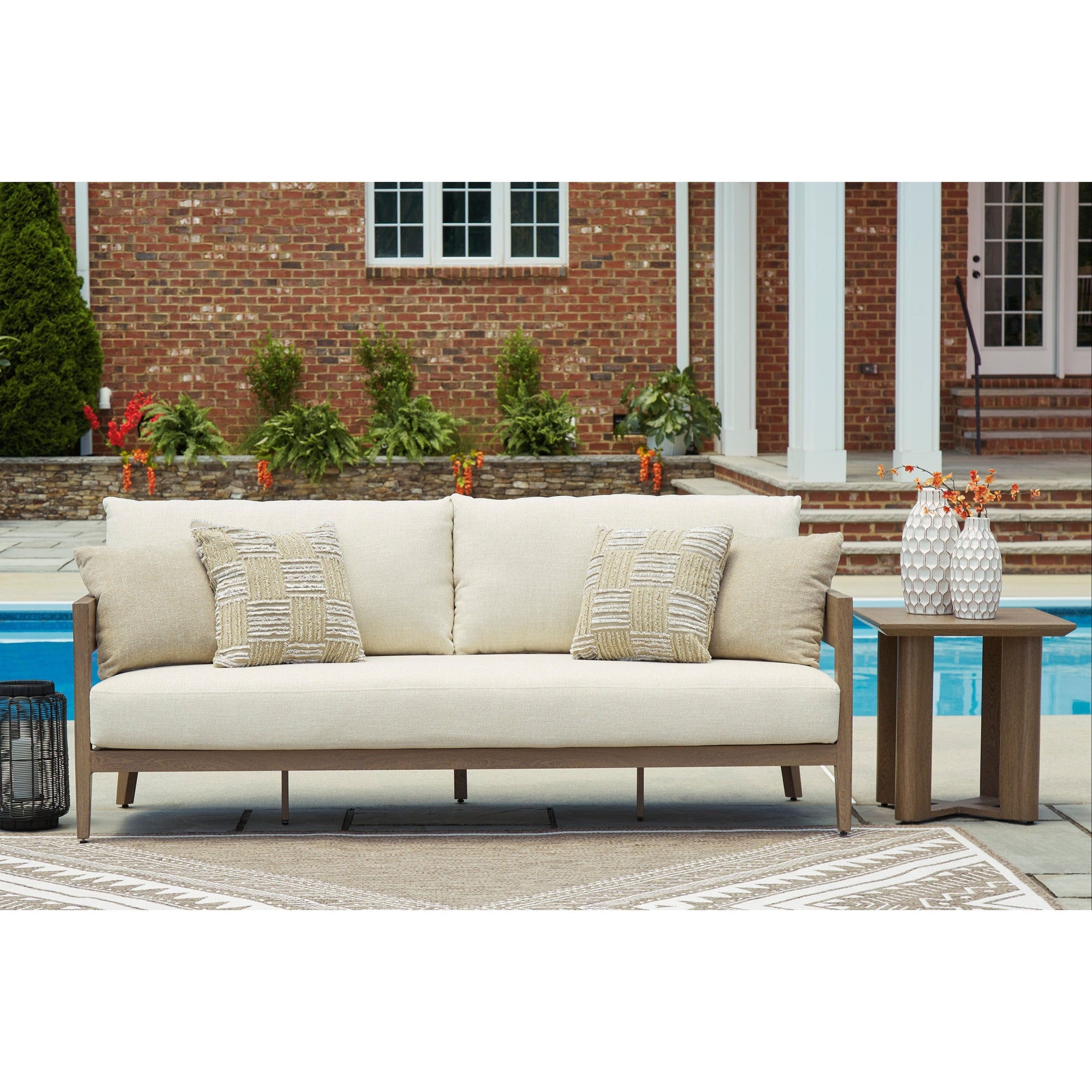 Modern Curve Outdoor Seating Set