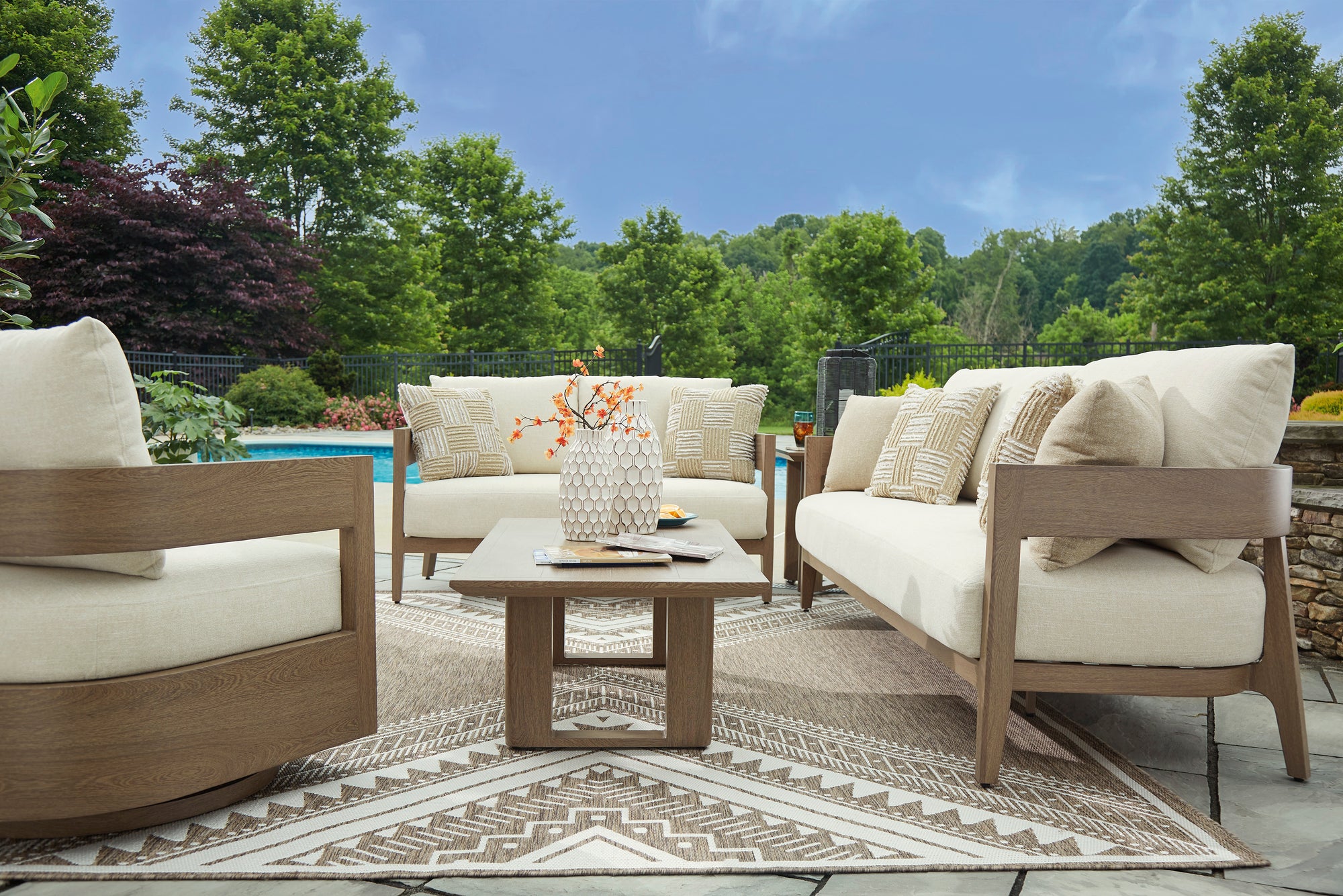 Modern Curve Outdoor Swivel Glider Chair
