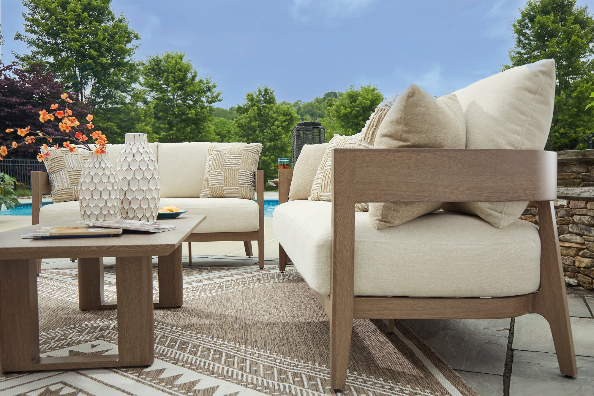 Modern Curve Outdoor Seating Set