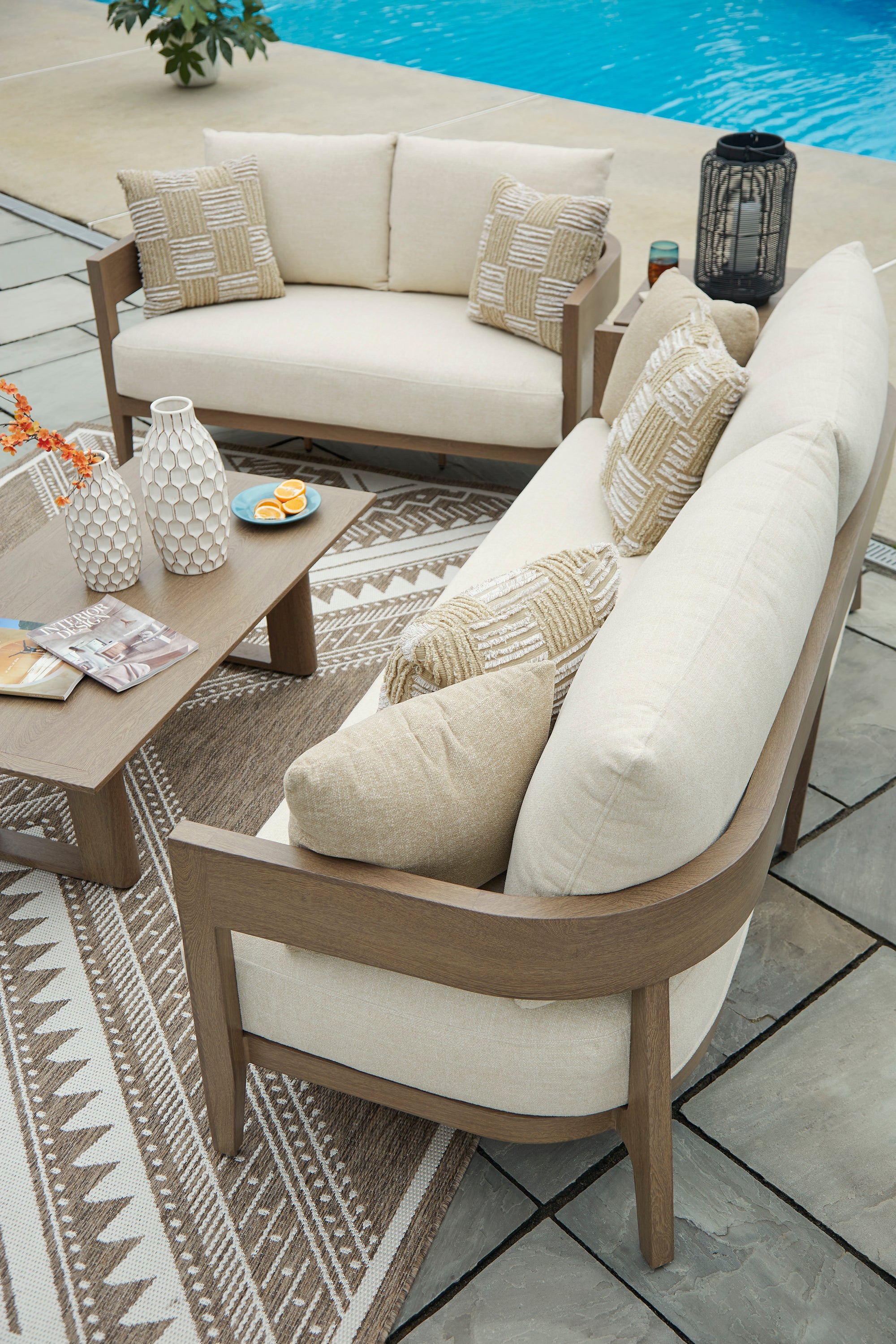 Modern Curve Outdoor Seating Set