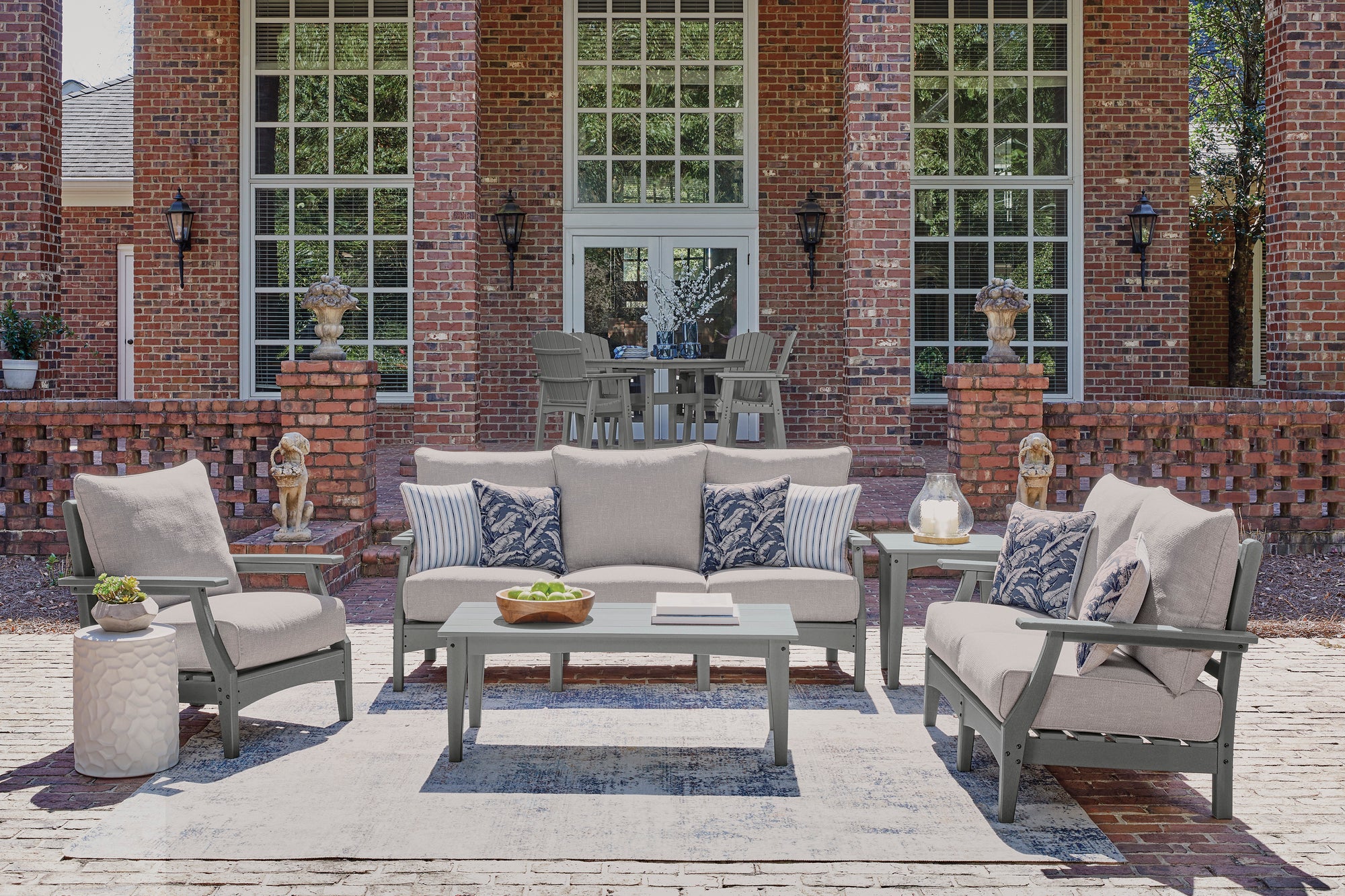 Poly Grey Outdoor Seating Set