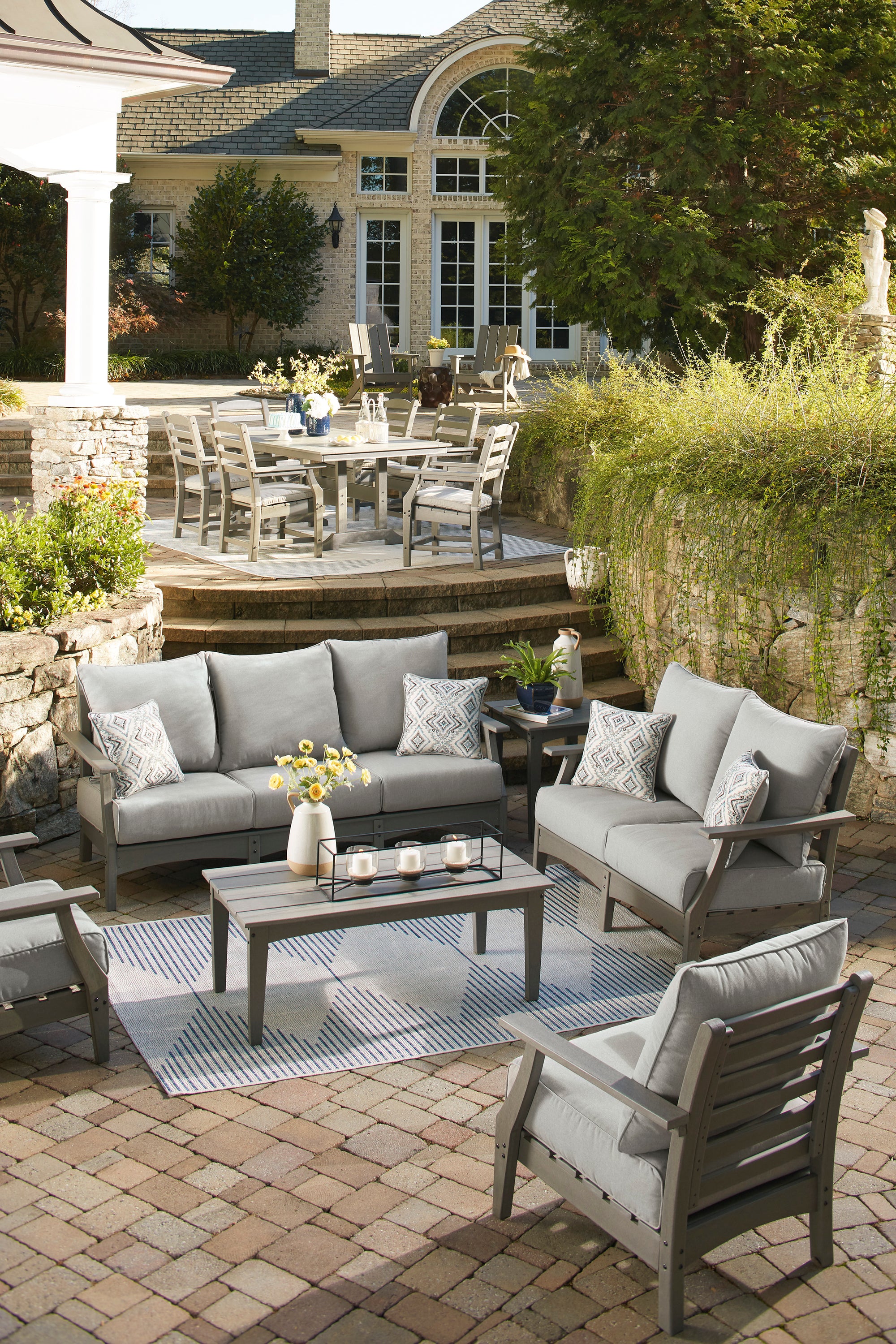 Poly Grey Outdoor 21" End Table