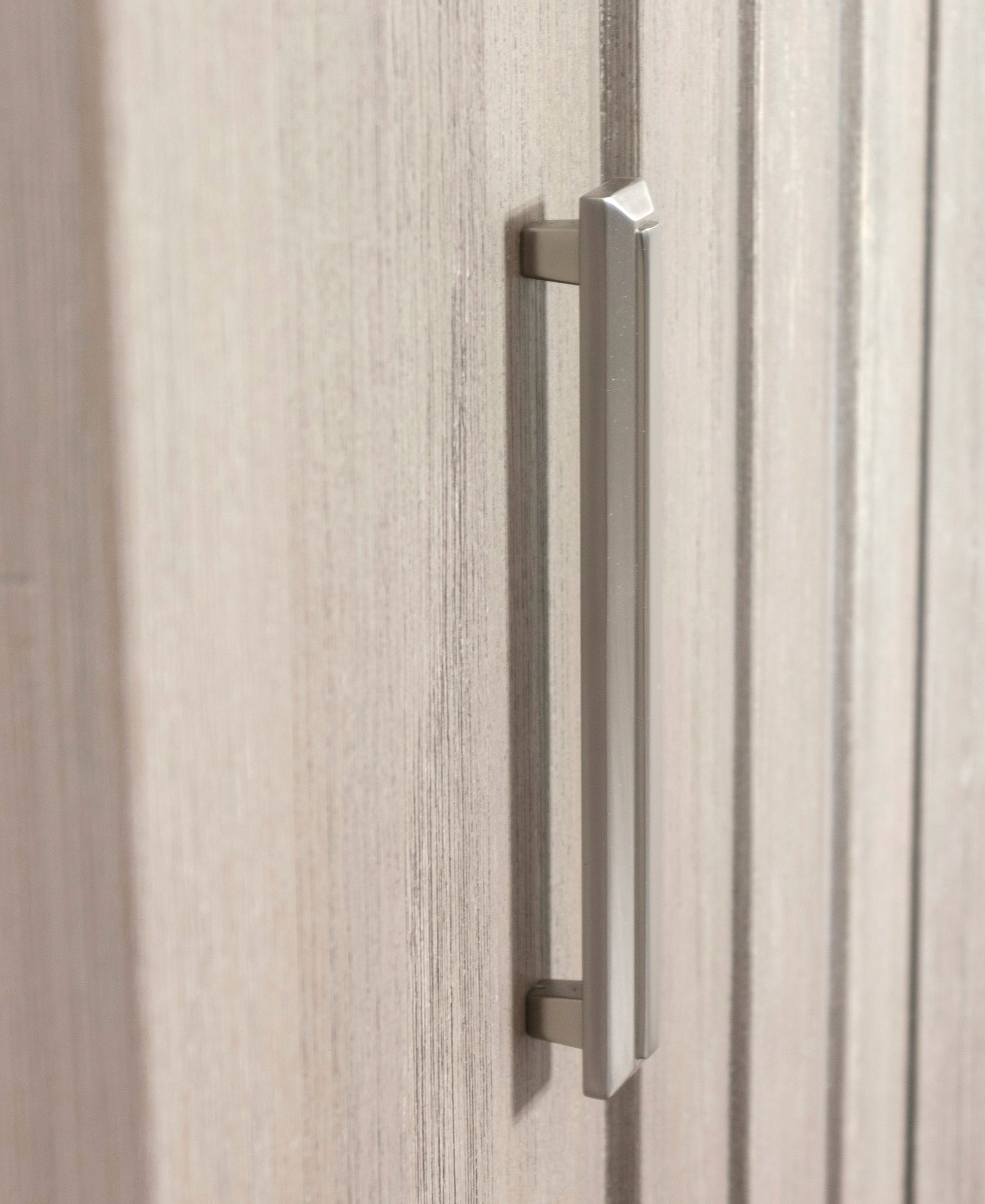 Stepstone Mist 66" Server