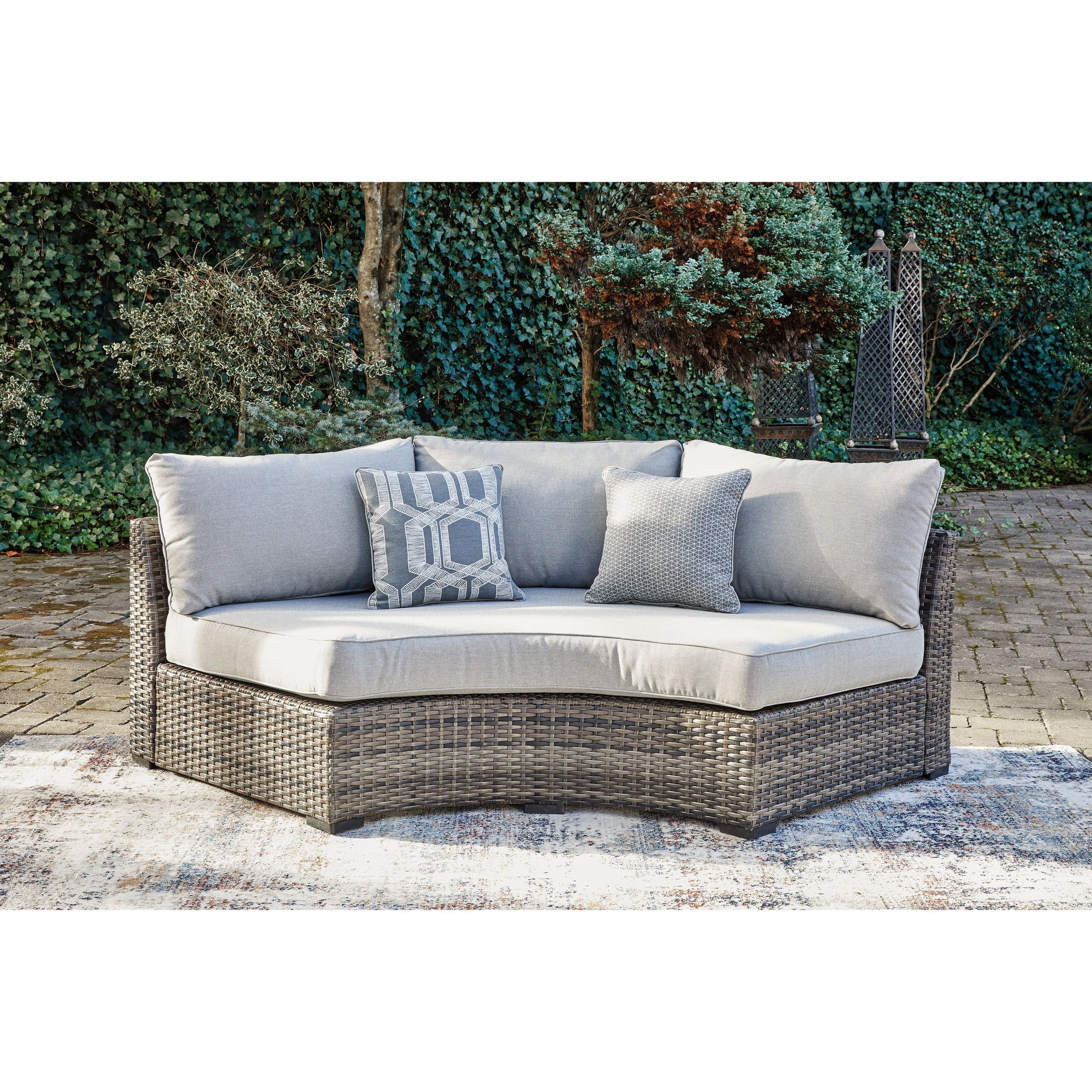 Montauk Curve Outdoor Full Circle Seating Set