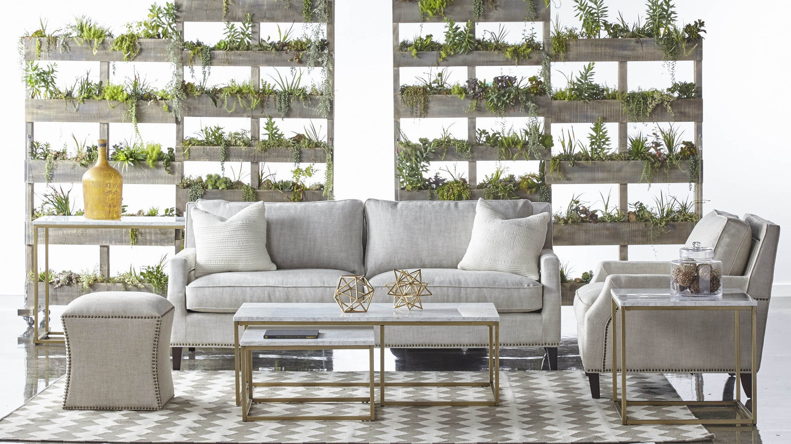 Coffee / Cocktail Tables