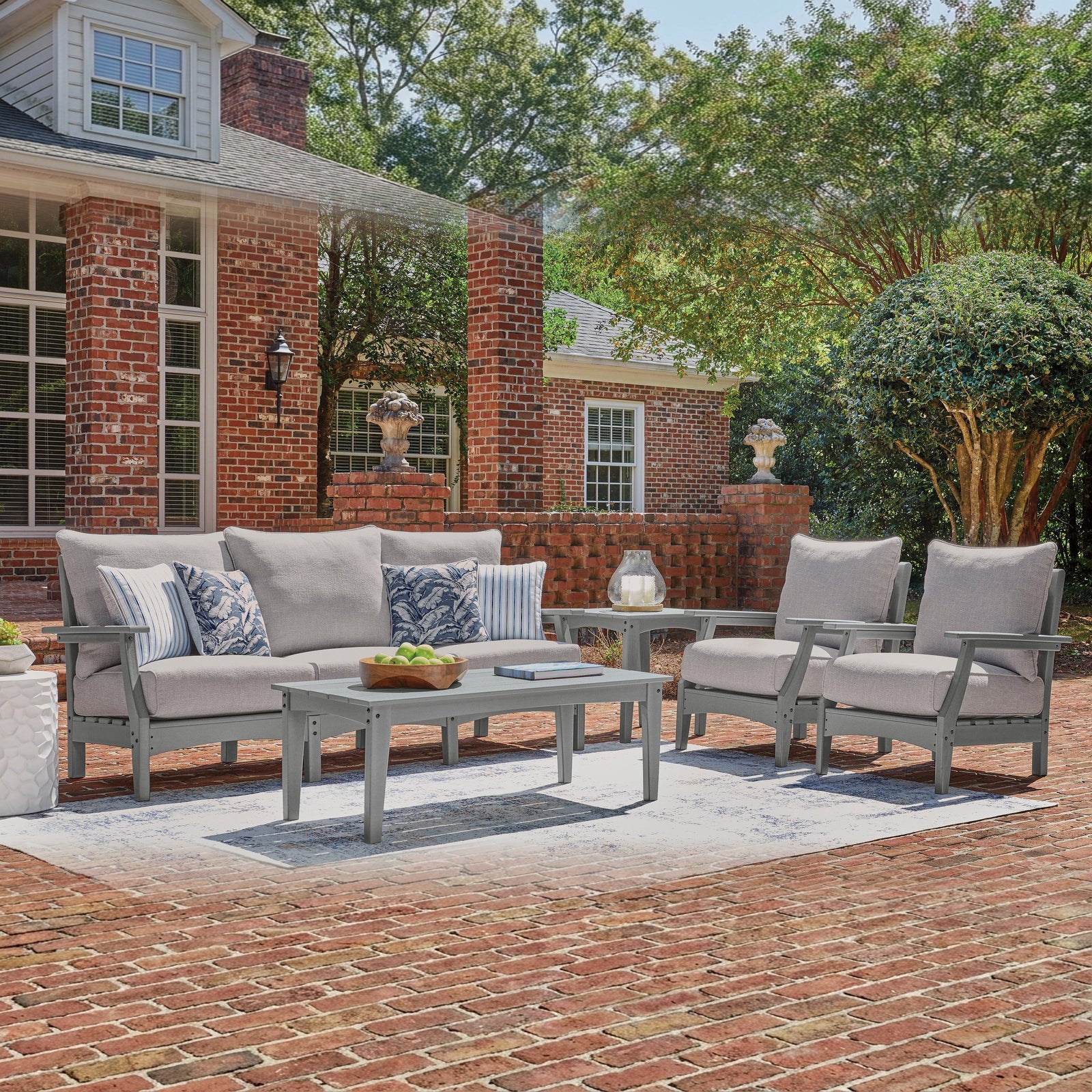 Poly Grey Outdoor Seating Set