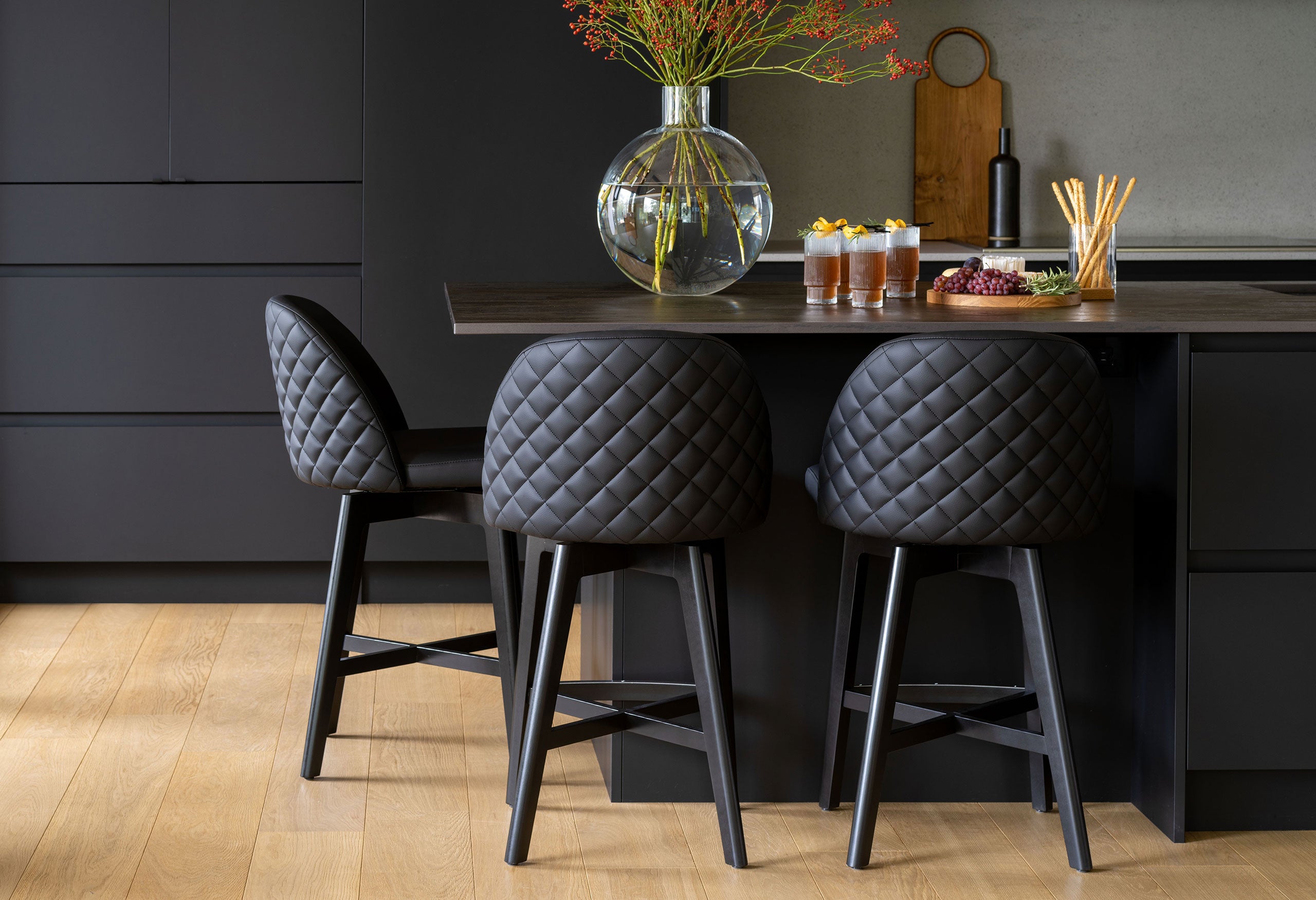 Custom Dining - peter andrews