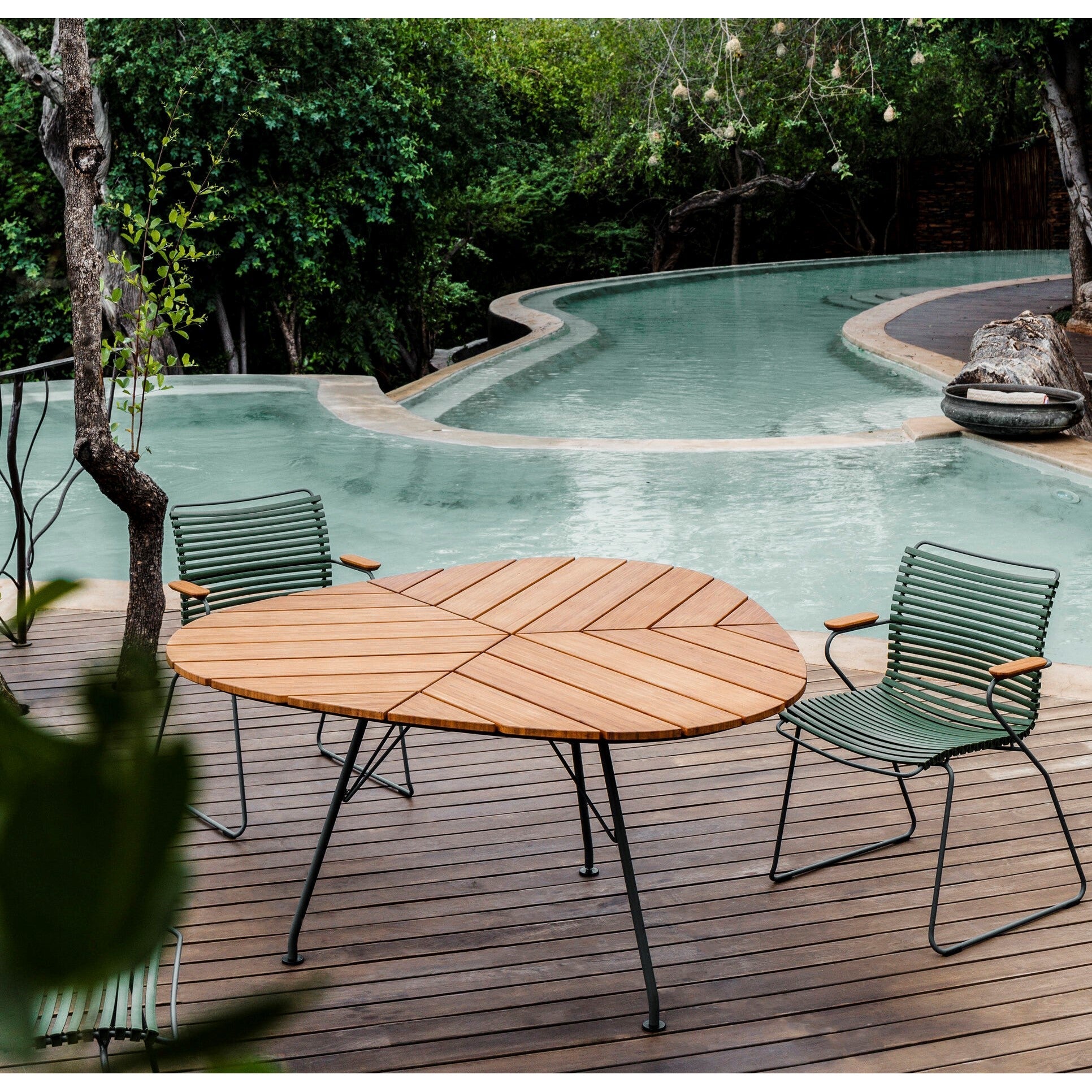 HOUE Danish Modern Design - Leaf 57" Outdoor Patio Table