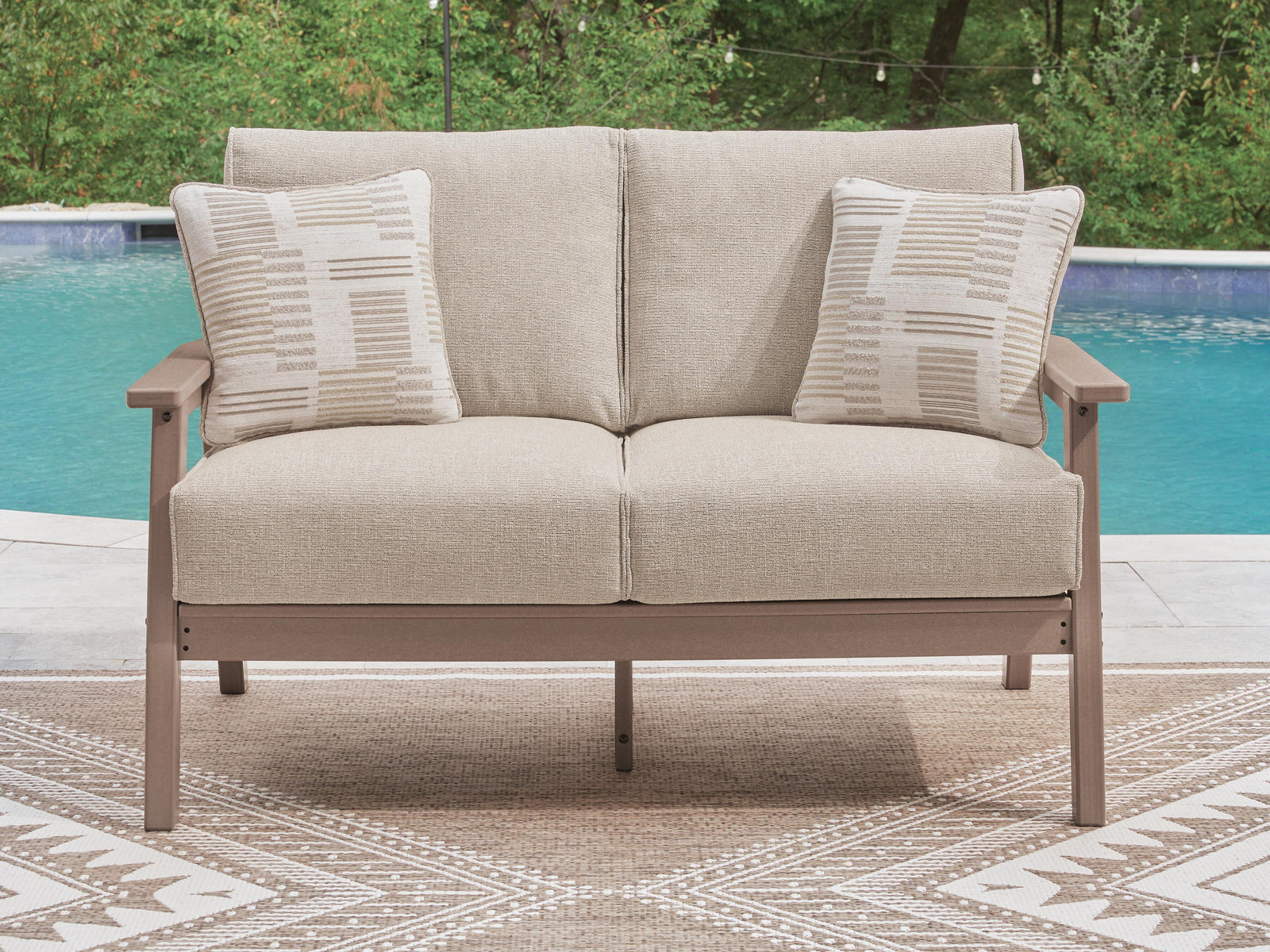 Poly Sand Outdoor 54" Loveseat