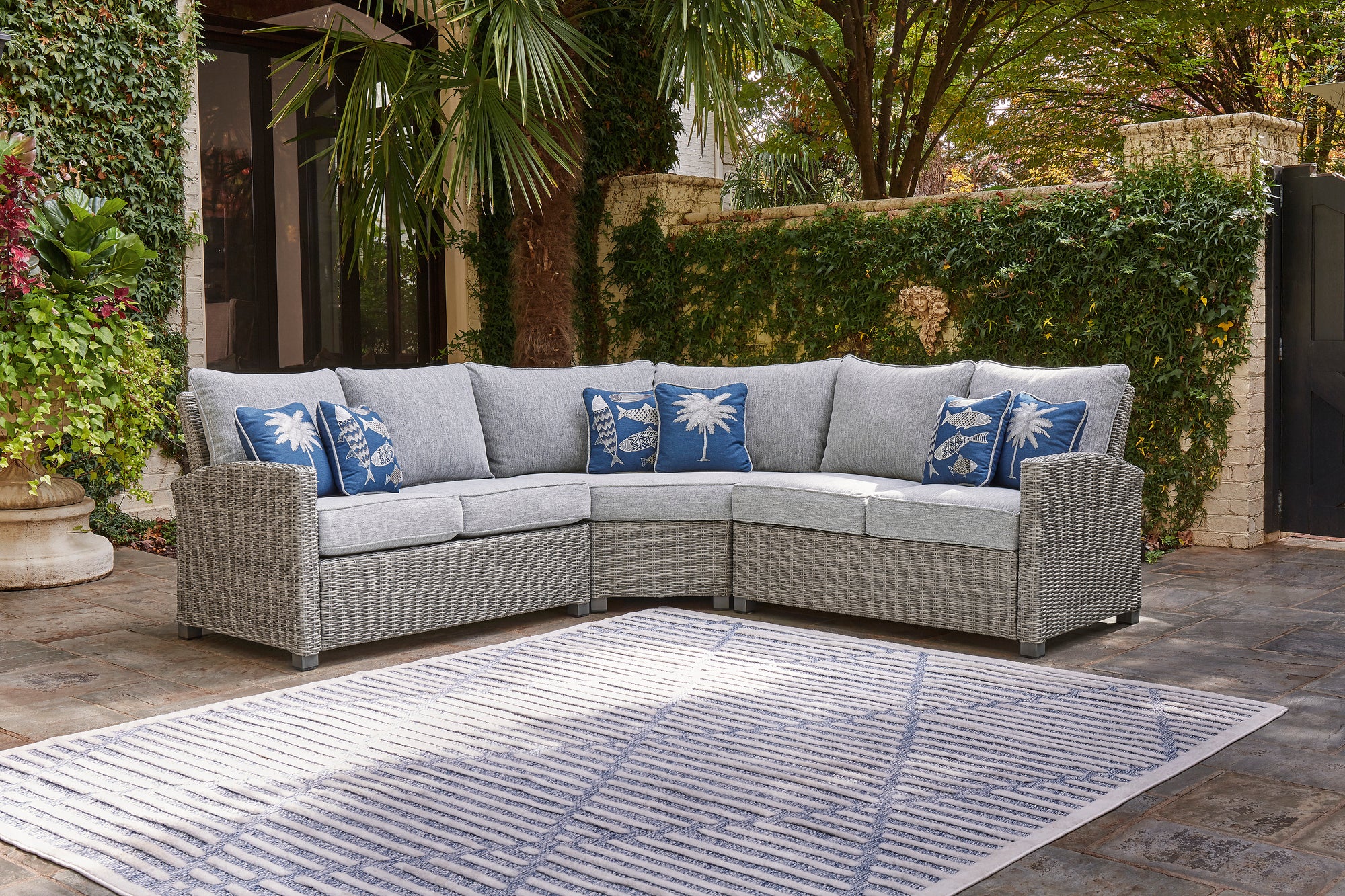 Sanibel Outdoor 5-Pc Set (3-Pc Sectional +Table +Bench)