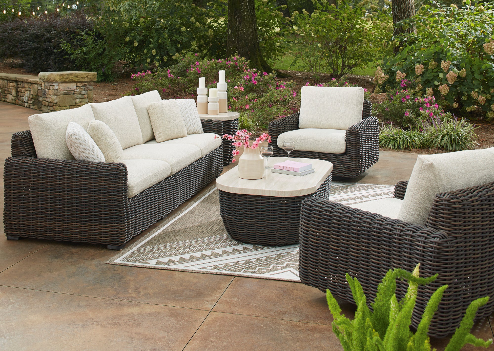 Summer Classic Outdoor Seating Set