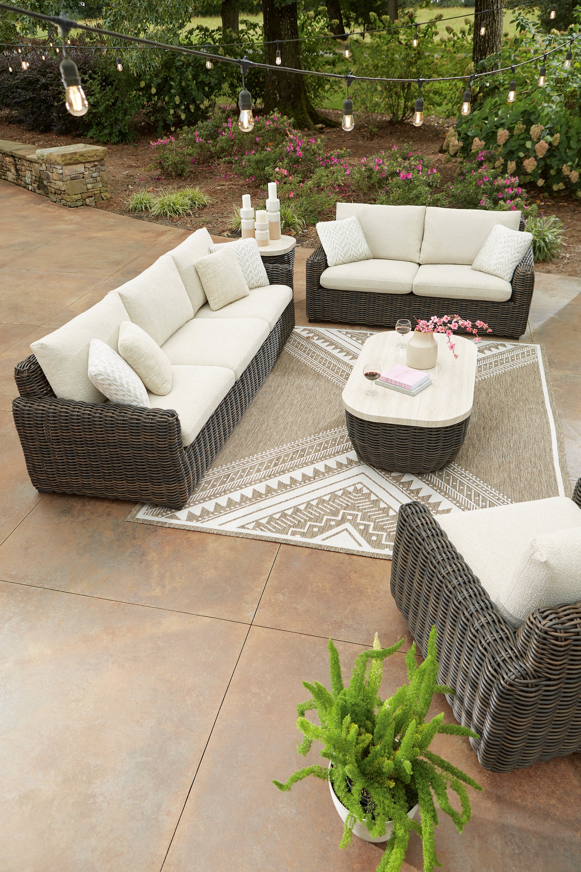 Summer Classic Outdoor Seating Set