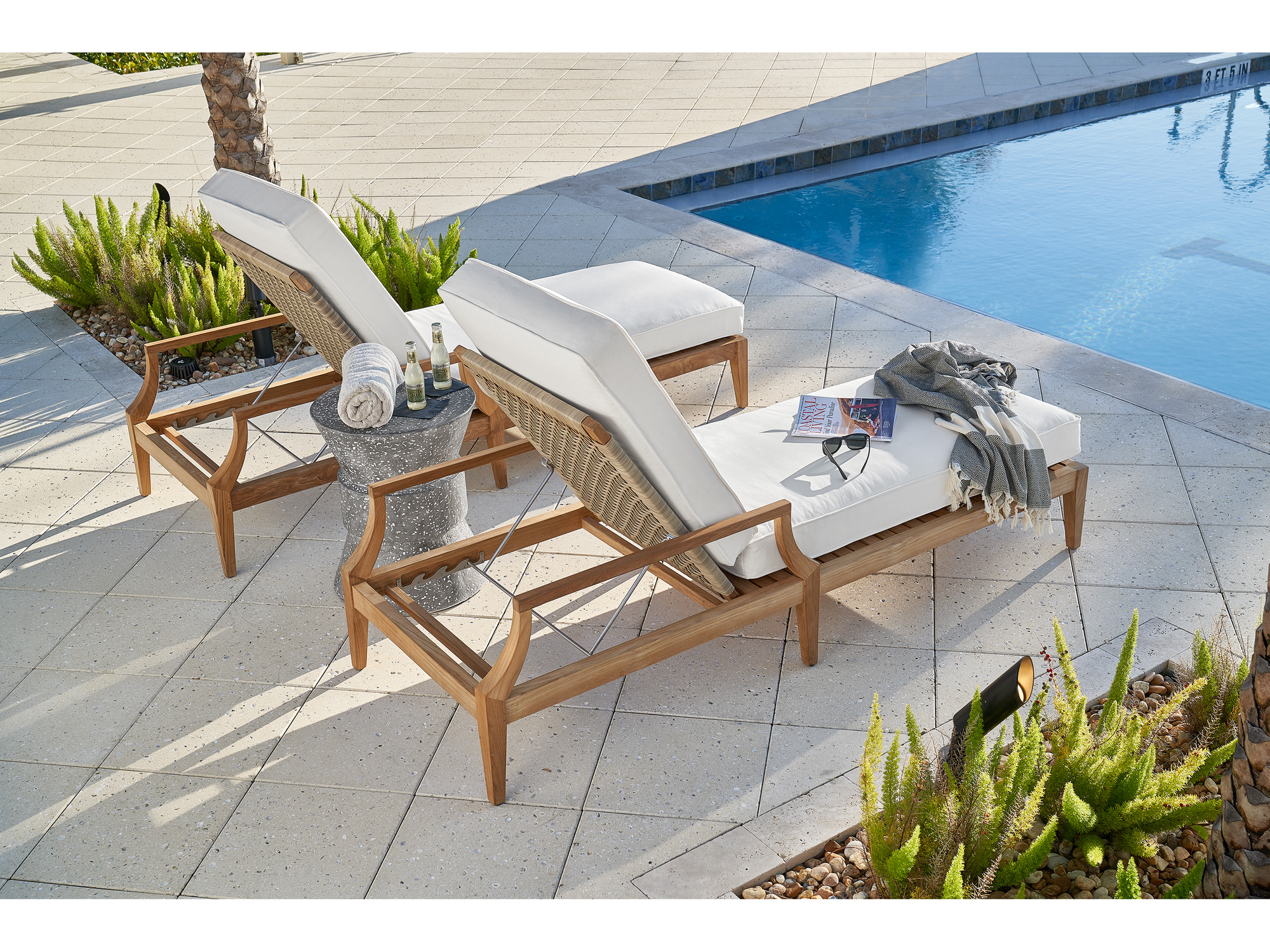 Universal Coastal Living Chesapeake Chaise Lounge