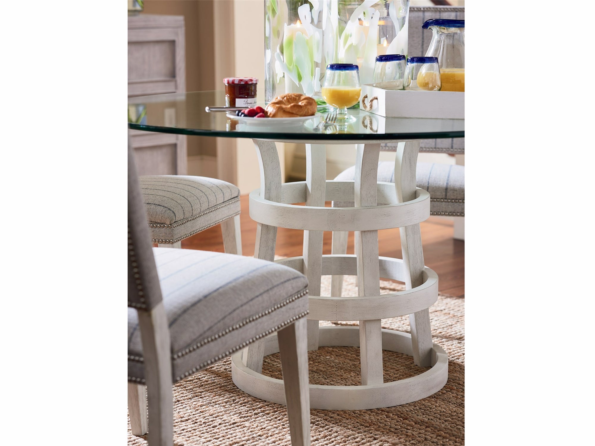 Round Glass Table 54&quot;