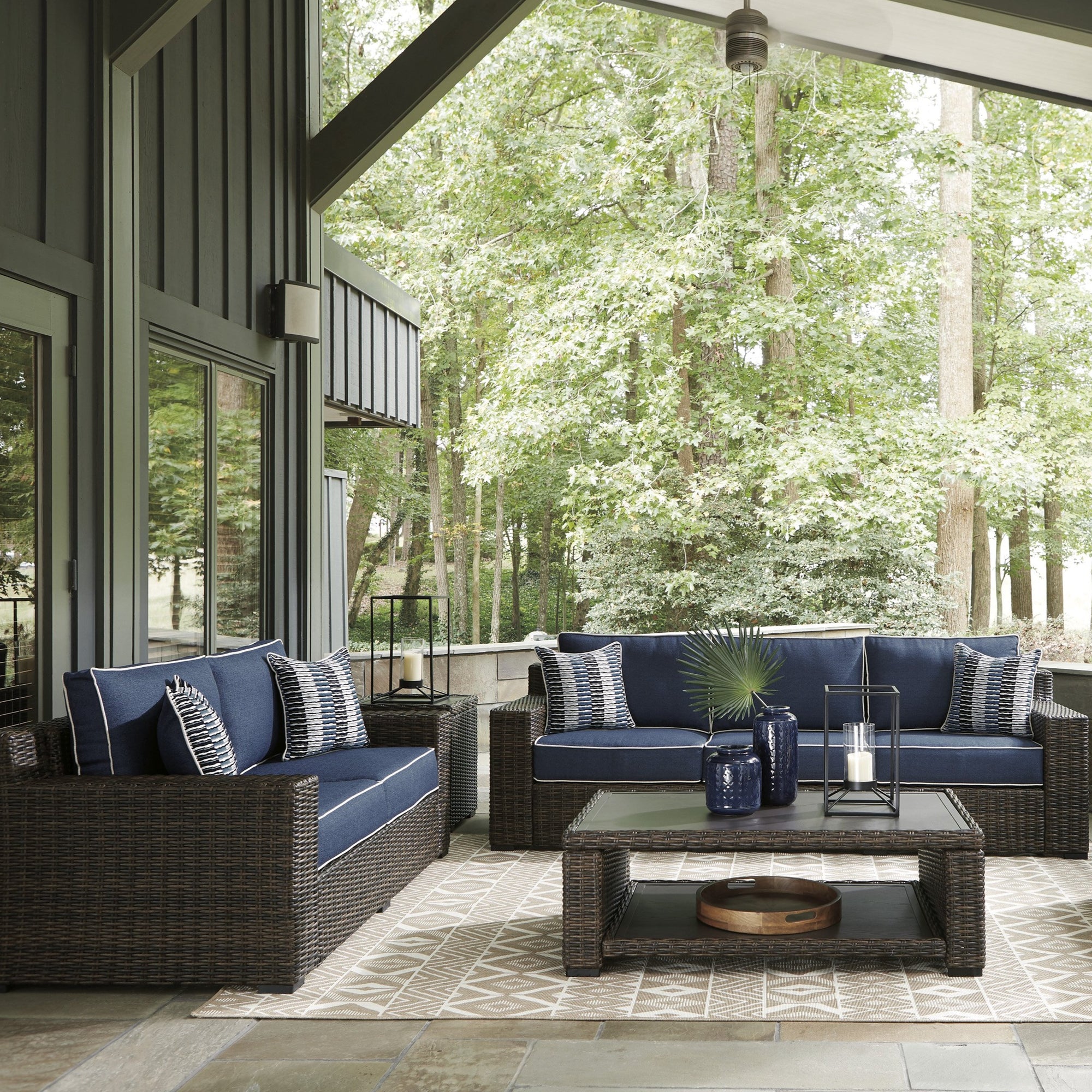 Outdoor 49&quot; Woven Coffee Table in Sag Harbor / Sea Cliff