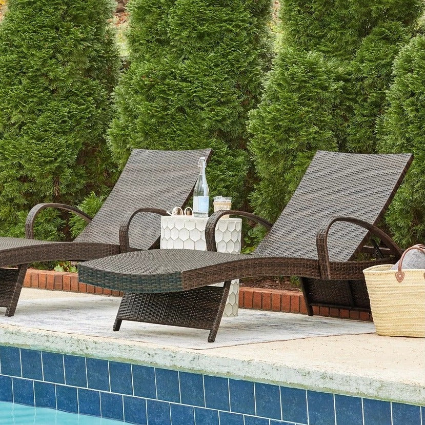Wave Outdoor Pool Chaise Lounge
