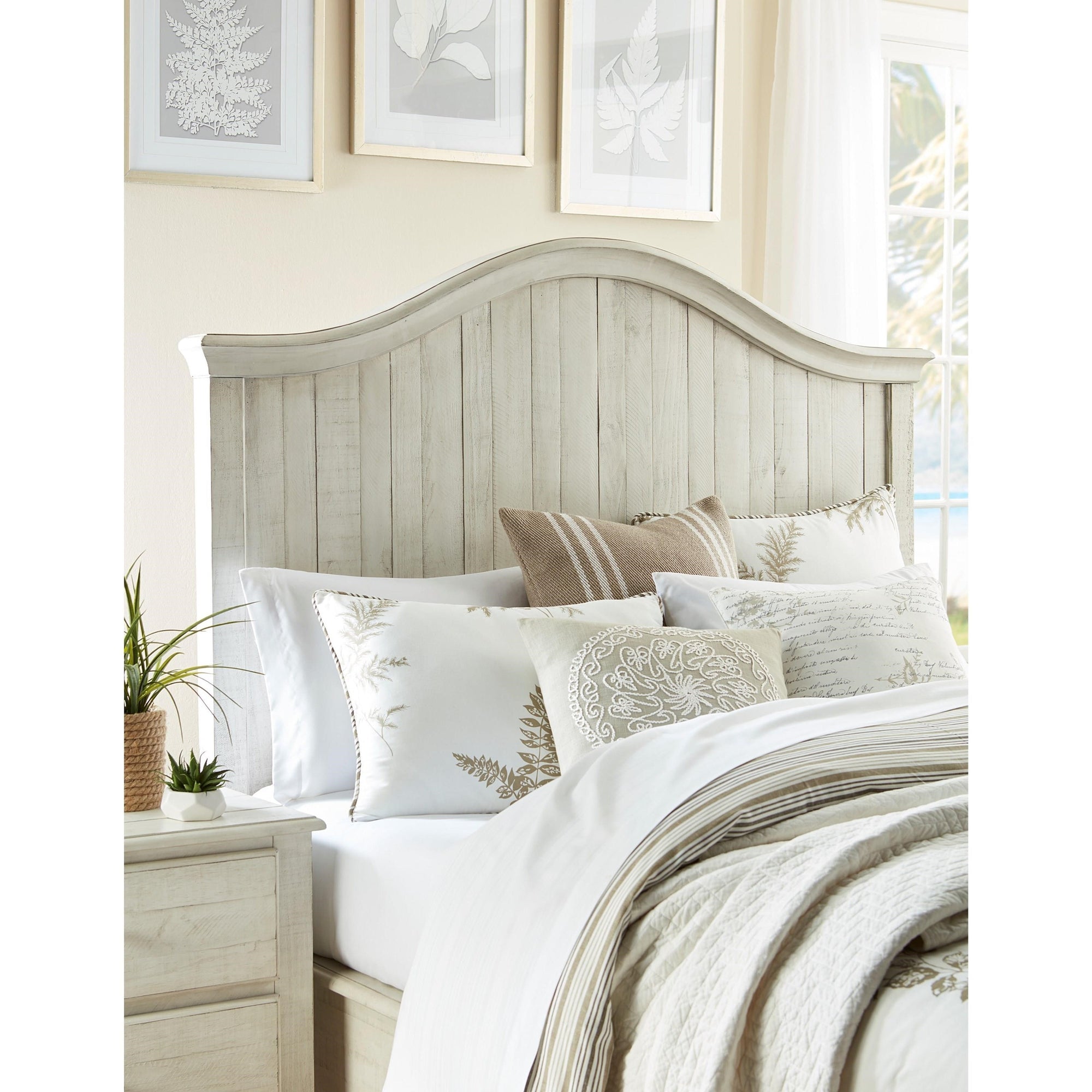 Cottage White Queen Bed Solid Pine